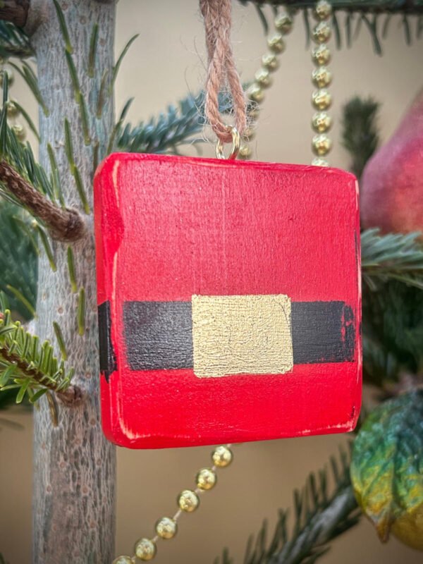 an hanging tree decoration representing Santa's Belly